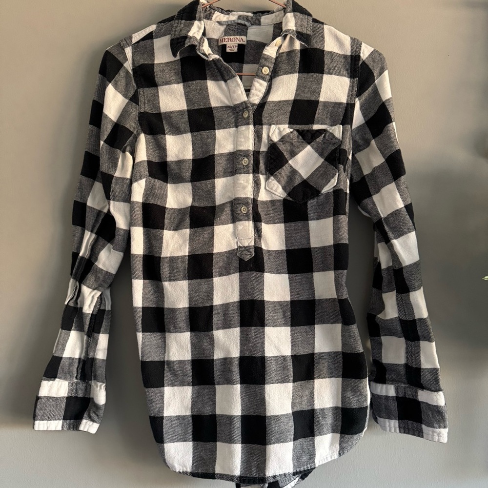 Target Merona Women’s Black and White Buffalo Plaid Button Down Flannel, XS